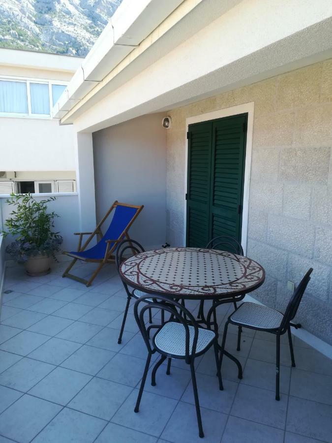 Baska Voda - Apartmani Vesna エクステリア 写真
